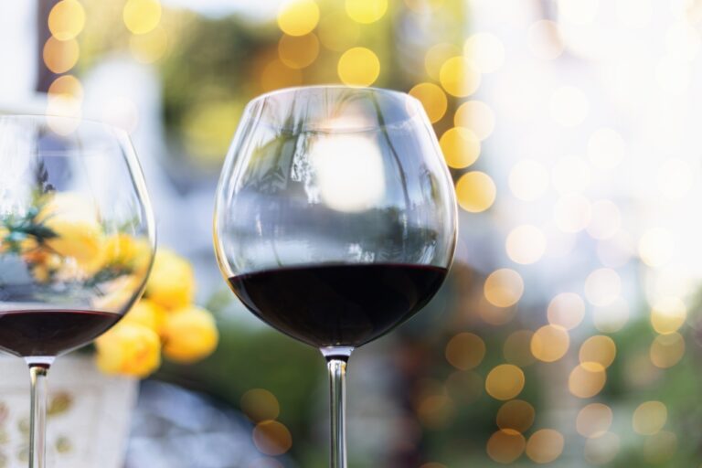 Curated visual reference: Visual Reference: Lodging For The 2025 Highlands Food And Wine Festival